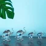 GlassWorld Glass Handicraft Elephant Family Set of 4 Pieces Glass Home Decor